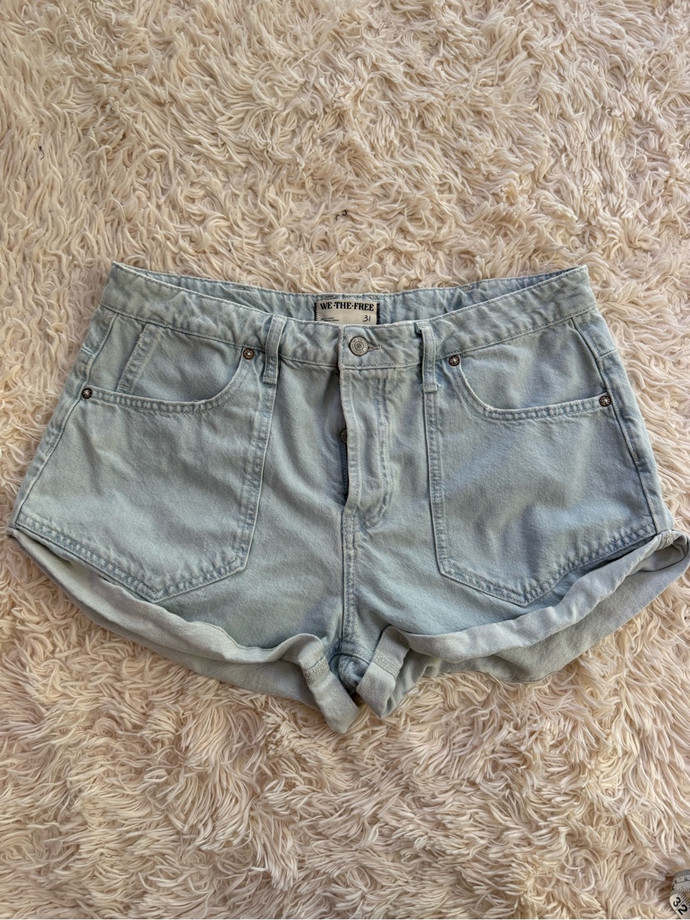We The Free Light Wash Denim Cuffed Shorts Button Fly 100% Cotton Size 31
